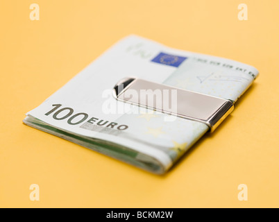 100 Euro-Banknoten in clip Stockfoto