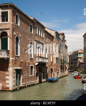 Venedig beherbergt den Canal Grande Lage Ramo Moro Lin Stockfoto