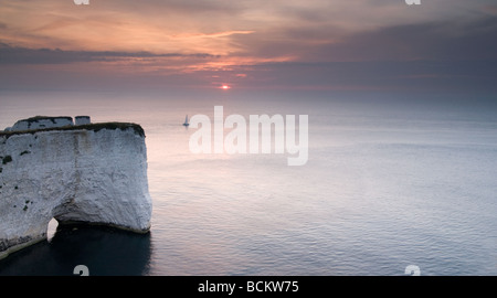Old Harry rocks bei Sonnenaufgang auf der Purbeck Küste Dorset Stockfoto