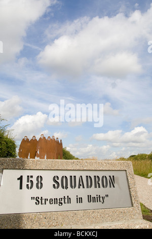 Denkmal für 158 Geschwader an Stelle des Lissett Flugplatz Yorkshire UK. Stockfoto