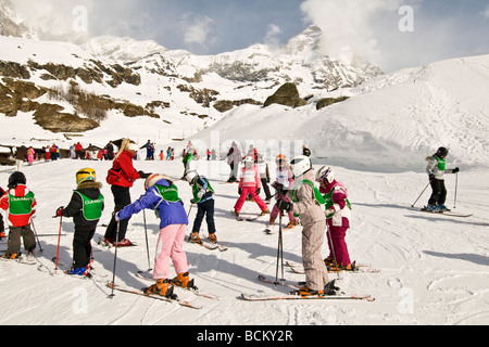 Skischule Cervinia Aosta Italien Stockfoto