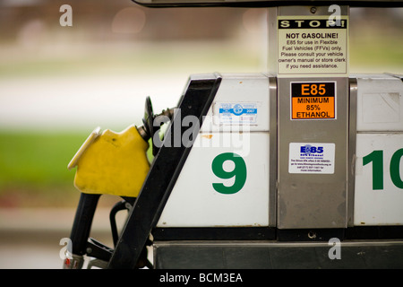 E 85 Ethanol Mischung Kraftstoffpumpe an einer Tankstelle Stockfoto