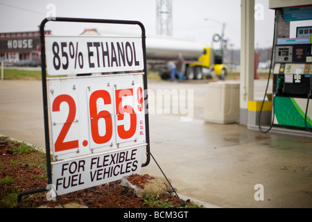 Zeichen für E 85 Ethanoltreibstoff Mischung Stockfoto