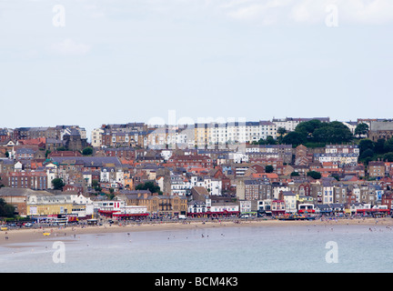 Scarborough, North Yorkshire UK. Blick auf die South Bay direkt am Meer. Stockfoto