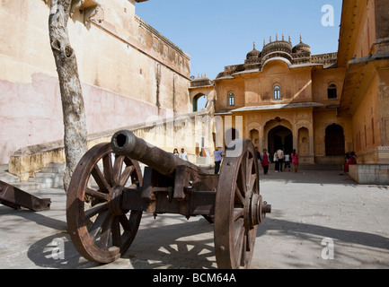 Alte Kanone außerhalb der Amber Fort Jaipur Rajasthan Indien Stockfoto