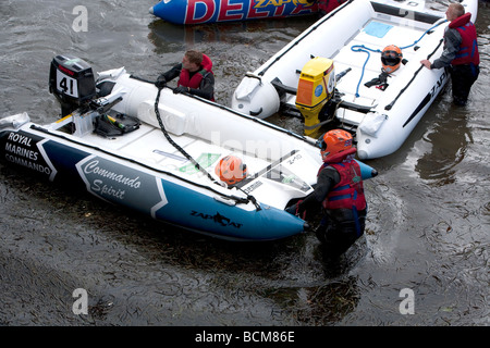Zapcat Thundercat Motorboot Rennen. Plymouth Sound. Juli 2009 Royal Marines Commandos Stockfoto