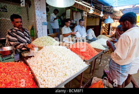 Blume-Stall In Devarja Markt Mysore Bundesstaat Karnataka Indien Stockfoto