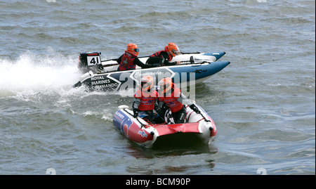 Zapcat Thundercat Motorboot Rennen. Plymouth Sound. Juli 2009 Royal Marines Kommandos Stockfoto