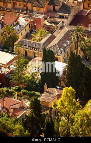 Dem Dach Arial Blick auf Taormina Sizilien, Italien Stockfoto