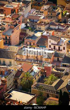 Dem Dach Arial Blick auf Taormina Sizilien, Italien Stockfoto