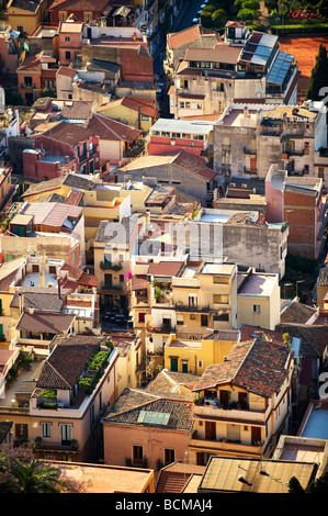 Dem Dach Arial Blick auf Taormina Sizilien, Italien Stockfoto