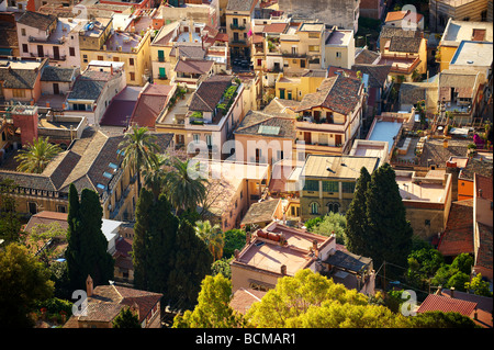 Dem Dach Arial Blick auf Taormina Sizilien, Italien Stockfoto