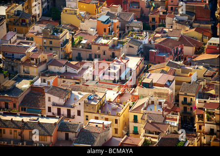 Dem Dach Arial Blick auf Taormina Sizilien, Italien Stockfoto