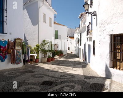 Frigiliana ist eines der schönsten andalusischen "weiße" Dörfer des südlichen Spanien in die Alpujarras. Stockfoto