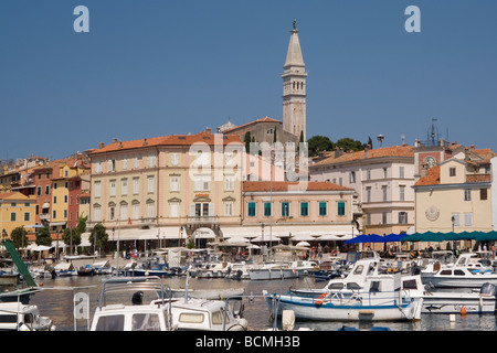 Kroatien Istrien Rovinj Harbour & Altstadt Stockfoto
