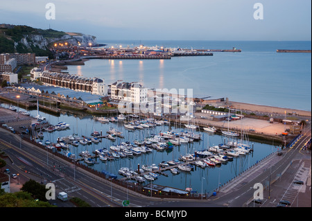 Dover Marina und Eastern Docks und Fährhafen Dover, Kent GROSSBRITANNIEN. Stockfoto