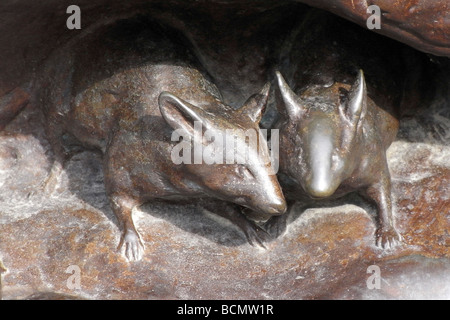 Mäuse auf der Peter Pan Statue genommen In Sefton Park, Liverpool, England, UK Stockfoto