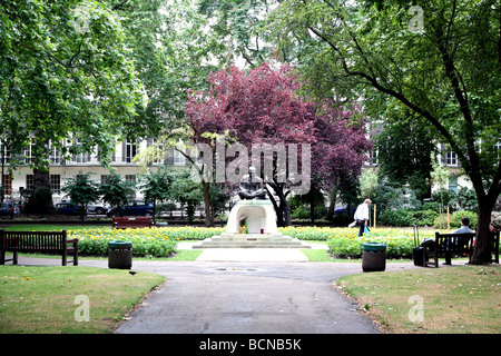 Statue von Mahatma Gandhi am Tavistock Square in London Stockfoto