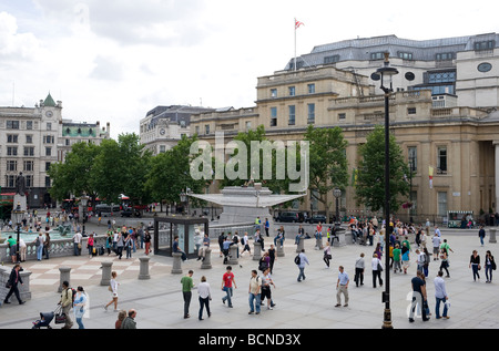 Die Fourth Plinth in Trafalgar Square in London.  Bestandteil eines Projekts namens eine und andere Künstler Antony Gormley. Stockfoto