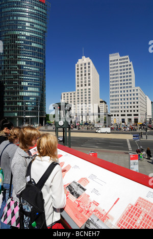 Berlin-Deutschland-Ausstellung am Potsdamer Platz zum Gedenken an 20 Jahre seit dem Fall der Berliner Mauer Stockfoto