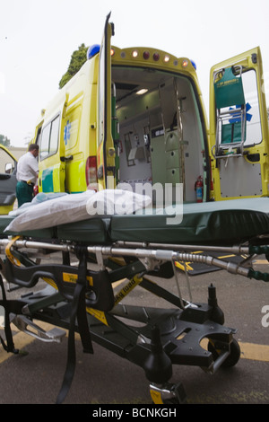 UK NHS Krankenwagen Service Bilder. Notfallbericht. Stockfoto
