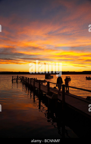 Sonnenuntergang über Steg St Georges Becken Shoalhaven New South Wales Australien Stockfoto