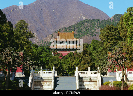 Der Eingang zum Dingling von Ming-Gräber in Peking, China Stockfoto