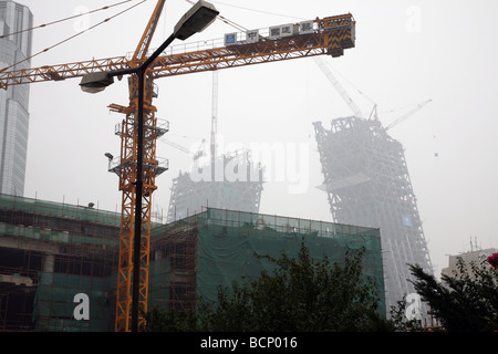 Die dritte Stufe des China World Trade Center und das neue Gebäude von CCTV befinden sich im Aufbau, Peking, China Stockfoto