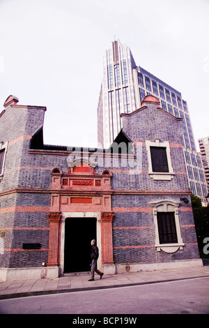 Die Shikumen-Haus, wo die chinesische kommunistische Partei das erste Treffen, Shanghai, China statt Stockfoto