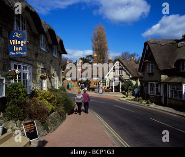 Das Village Inn und das Crab Inn in Isle Of Wight Stadt von Shanklin, einem beliebten Badeort auf Sandown Bay Stockfoto