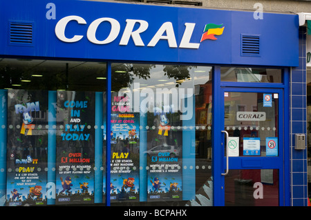 Coral Bookmakers Gebäude Stockfoto