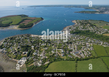 Luftaufnahmen der St Mawes über Falmouth Cornwall Stockfoto