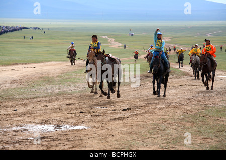 Pferderennen am Naadam-fest, Ulaanbaatar, Mongolei Stockfoto