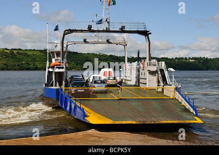 Passage Ost nach Ballyhack unteren Passagier- und Autofähre, County Wexford, Irland. Stockfoto