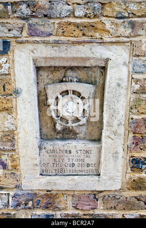 Gulden Stein. Schlüssel Steinbrücke von alten, Camden Lock, Camden High Street, Camden, London, England, UK Stockfoto