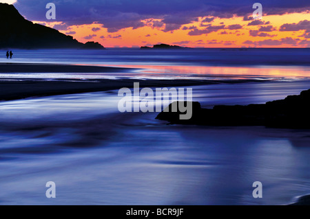 Portugal, Algarve: Sonnenuntergang am Strand Praia de Odeceixe Stockfoto
