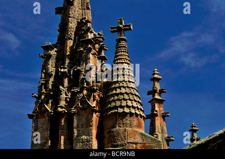 Spanien, Castilla-León: Architektonische Details des oberen Teils der Kathedralen von Salamanca Stockfoto