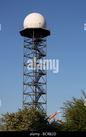 Doppler-Radar, Flughafen Birmingham 2009. Stockfoto