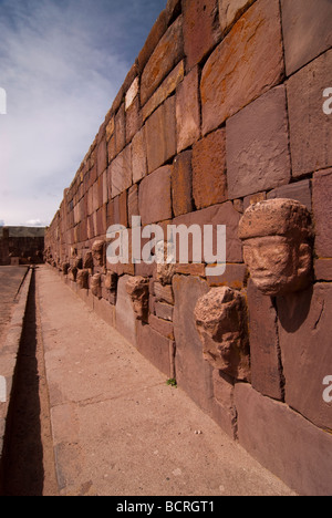 Halb-unterirdischen Tempel in Tiwanaku, Bolivien. UNESCO-Weltkulturerbe Stockfoto