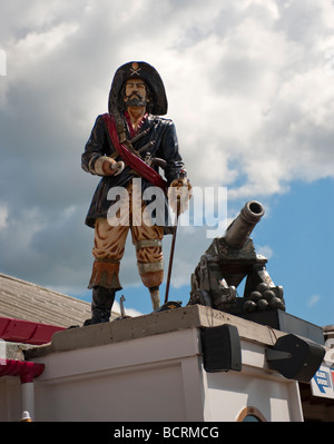 Ein Piraten-Dummy Werbung einen Vergnügungspark. Stockfoto