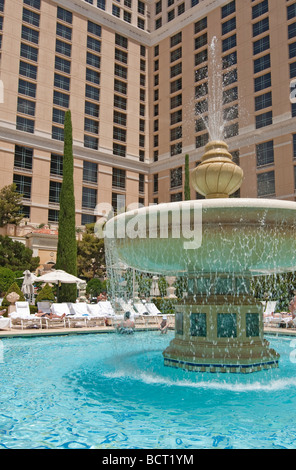 Luxuriösen Swimmingpool des Bellagio Resort and Casino in Las Vegas. Stockfoto
