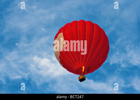 Roten Heißluftballon Stockfoto