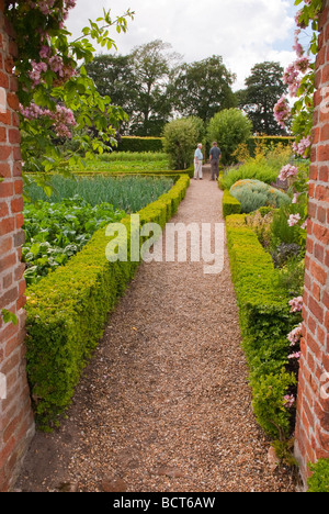 Eine ummauerte Gemüsegarten in Redisham Hall in Suffolk Uk Stockfoto