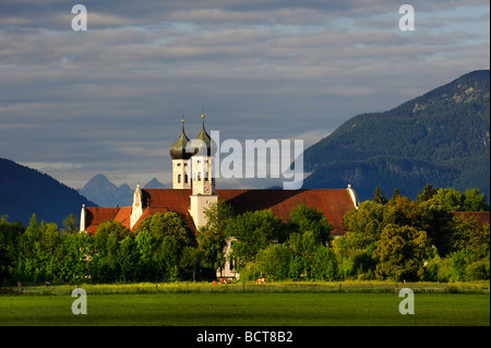 Kloster Benediktbeuern Kloster im Morgenlicht, Landkreis Bad Tölz-Wolfratshausen, Bayern, Deutschland, Europa Stockfoto