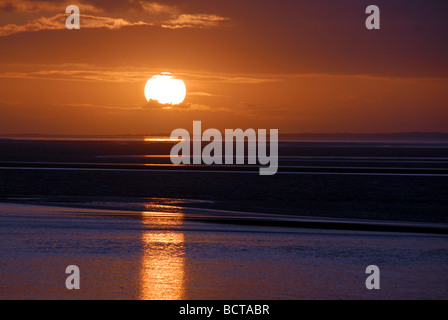 Sonnenuntergang auf Morecambe Bay Lancashire England Stockfoto