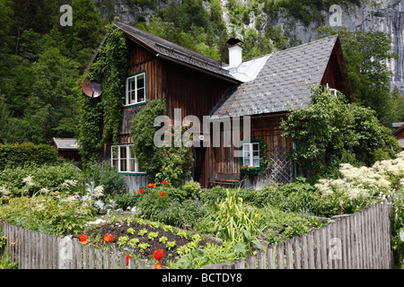 Traditionellen Holzhaus in Gößl am See Grundlsee, Ausseer Land, Salzkammergut, Steiermark, Österreich, Europa Stockfoto