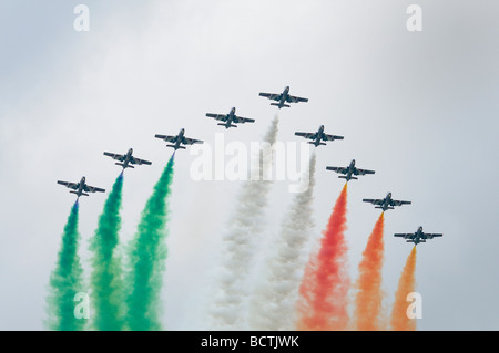 Il Frecce Tricolori in Bildung bei der RIAT Fairford England 2009 Stockfoto