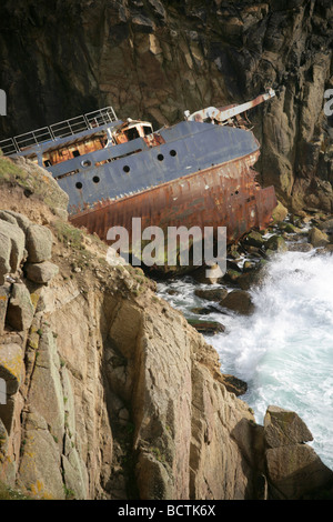 Die Gegend von Endland, England. Nahaufnahme von der RMS Mülheim die Burg Förderstollens Küste in der Nähe von Endland Schiffbruch erlitten hatte Stockfoto