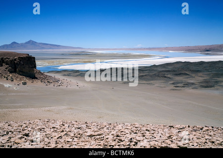 Die herrlichen Farben der Reserva Nacional Los Flamencos (The Flamingos National Park), Salar Tara, Atacamawüste, Chile Stockfoto