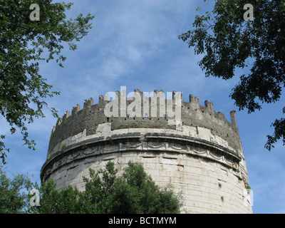 Cecilia Metella an der alten Via Appia in Rom Italien Stockfoto